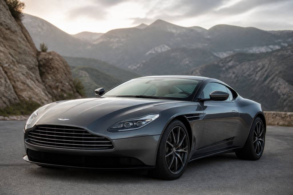Aston Martin DB tout savoir sur cette voiture de luxe iconique